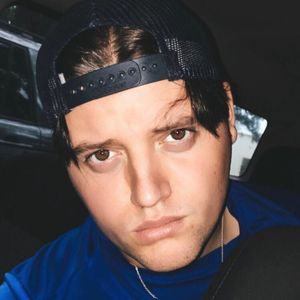 Meet your Posher, Cameron